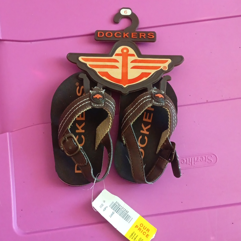 Dockers sandals